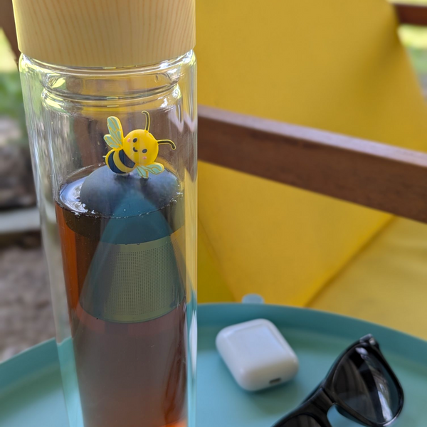 Bumble Bee | Floating Tea Infuser | Black Base | Yellow