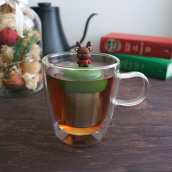 Red Scarf Reindeer | Floating Tea Infuser |Green Base |Brown