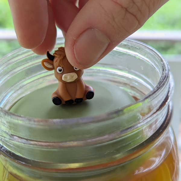 Baby Highland Cow | Large Tea Infuser | Green Base | Brown