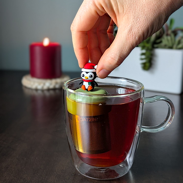 Christmas Penguin | Floating Tea Infuser | Dark Green