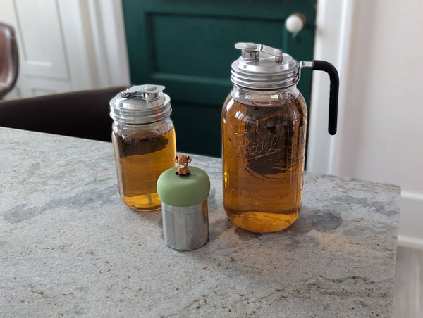 Baby Highland Cow | Large Tea Infuser | Green Base | Brown